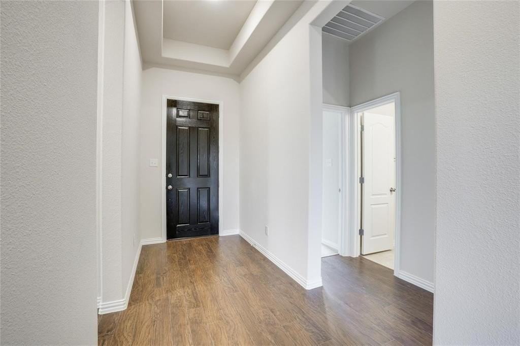 16625 Hidden Cove Dr - Photo 4 of 40