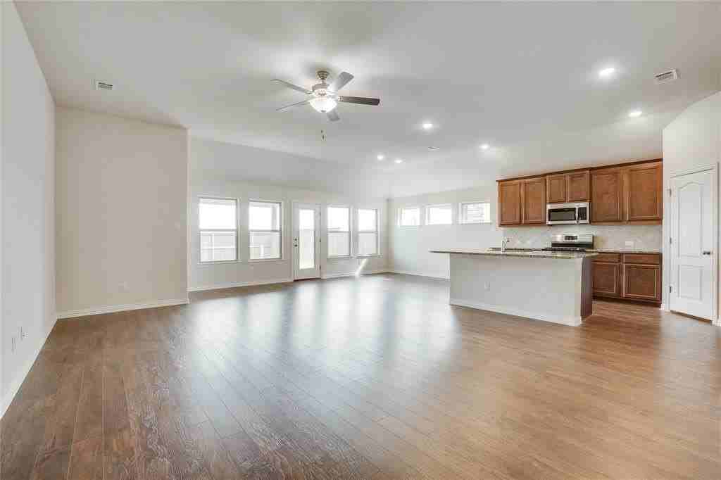 16625 Hidden Cove Dr - Photo 6 of 40