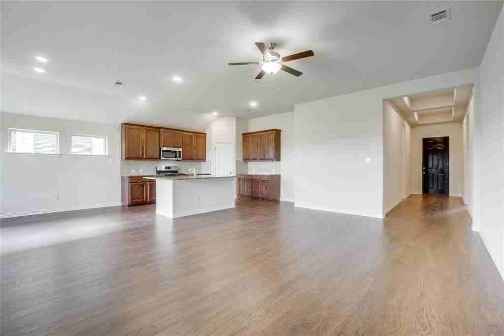 16625 Hidden Cove Dr - Photo 7 of 40