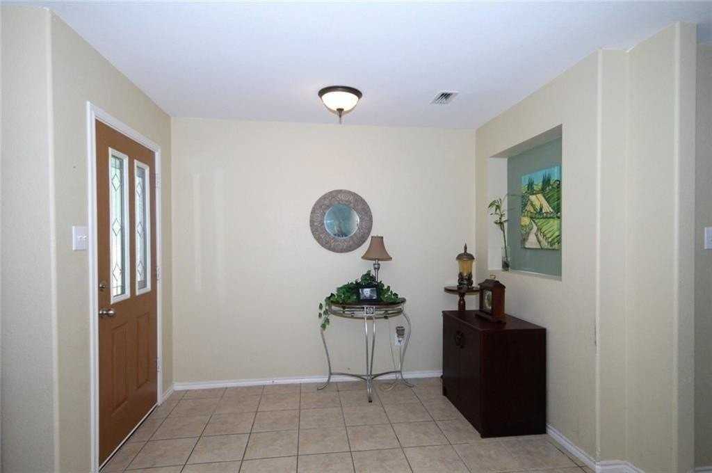 13042 Barbarosa Dr - Photo 3 of 23