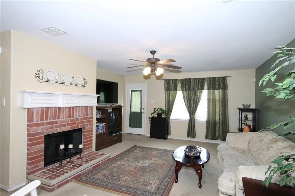 13042 Barbarosa Dr - Photo 5 of 23