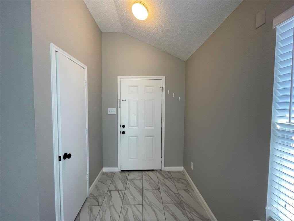 4849 Madyson Ridge Dr - Photo 3 of 28