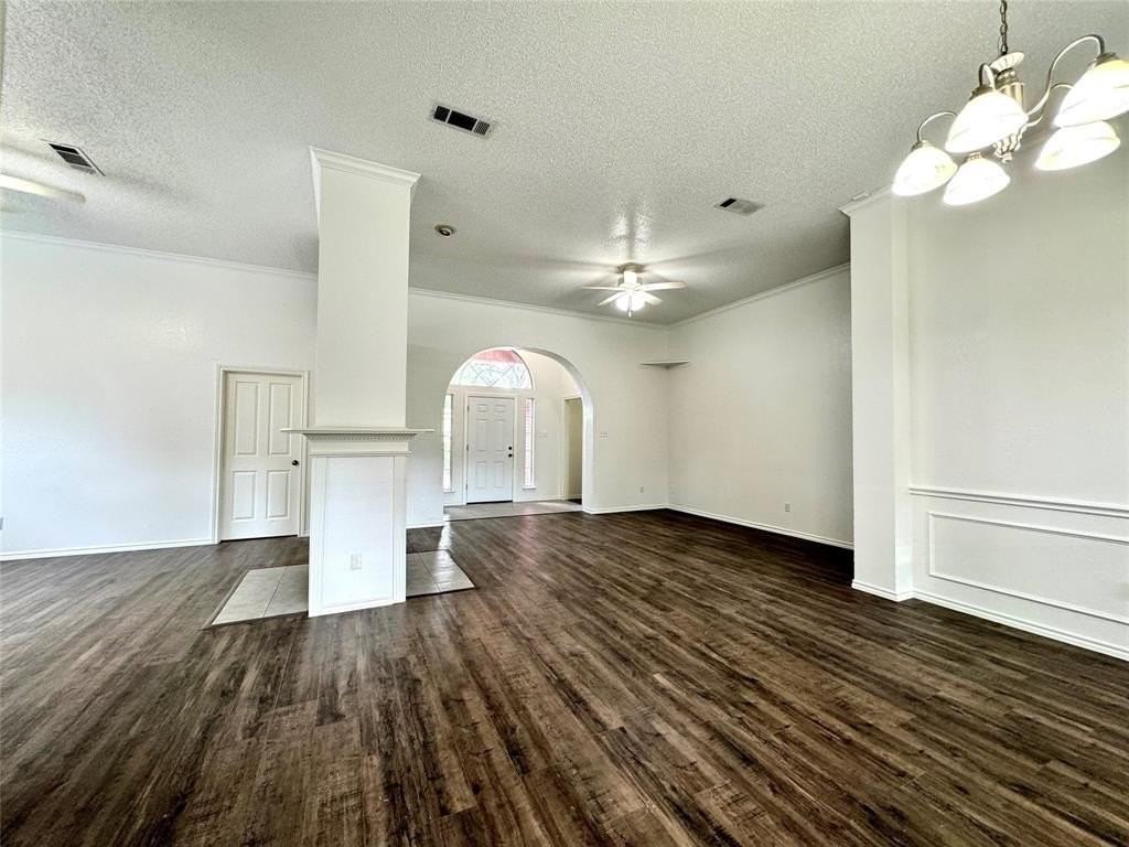 3614 Parkmead Dr - Photo 6 of 27