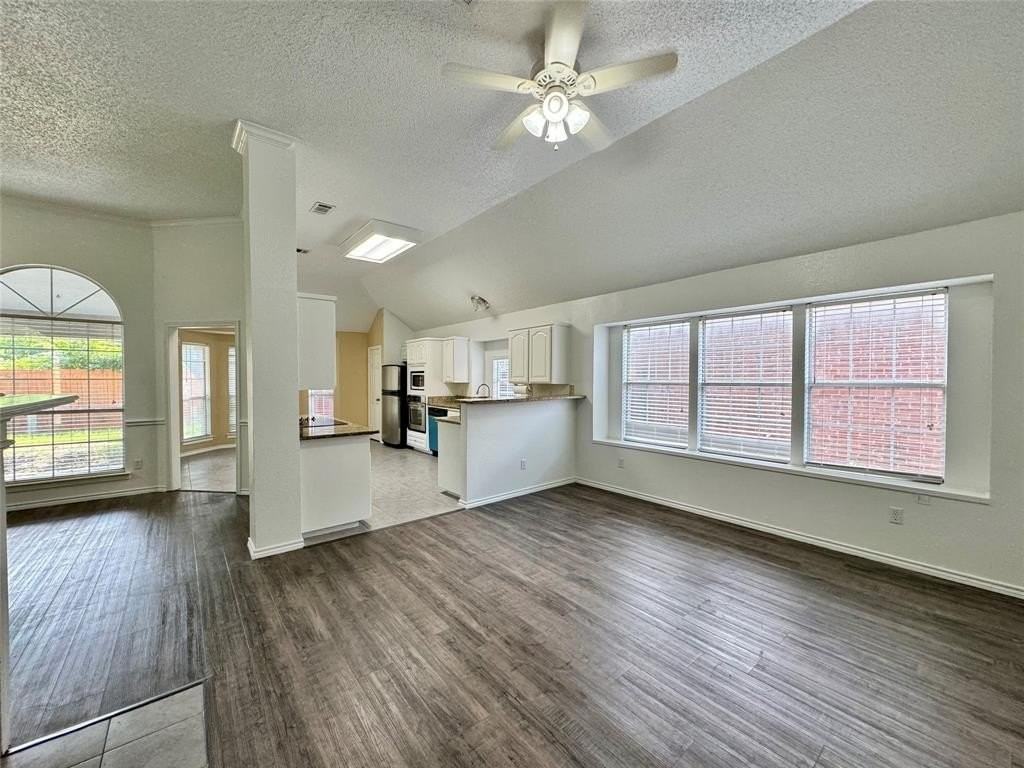 3614 Parkmead Dr - Photo 7 of 27