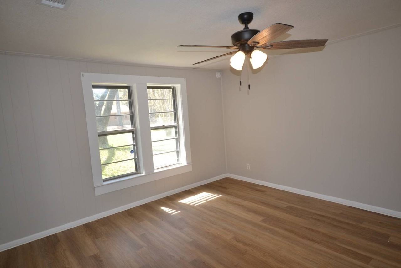 412 W University - Photo 7 of 23