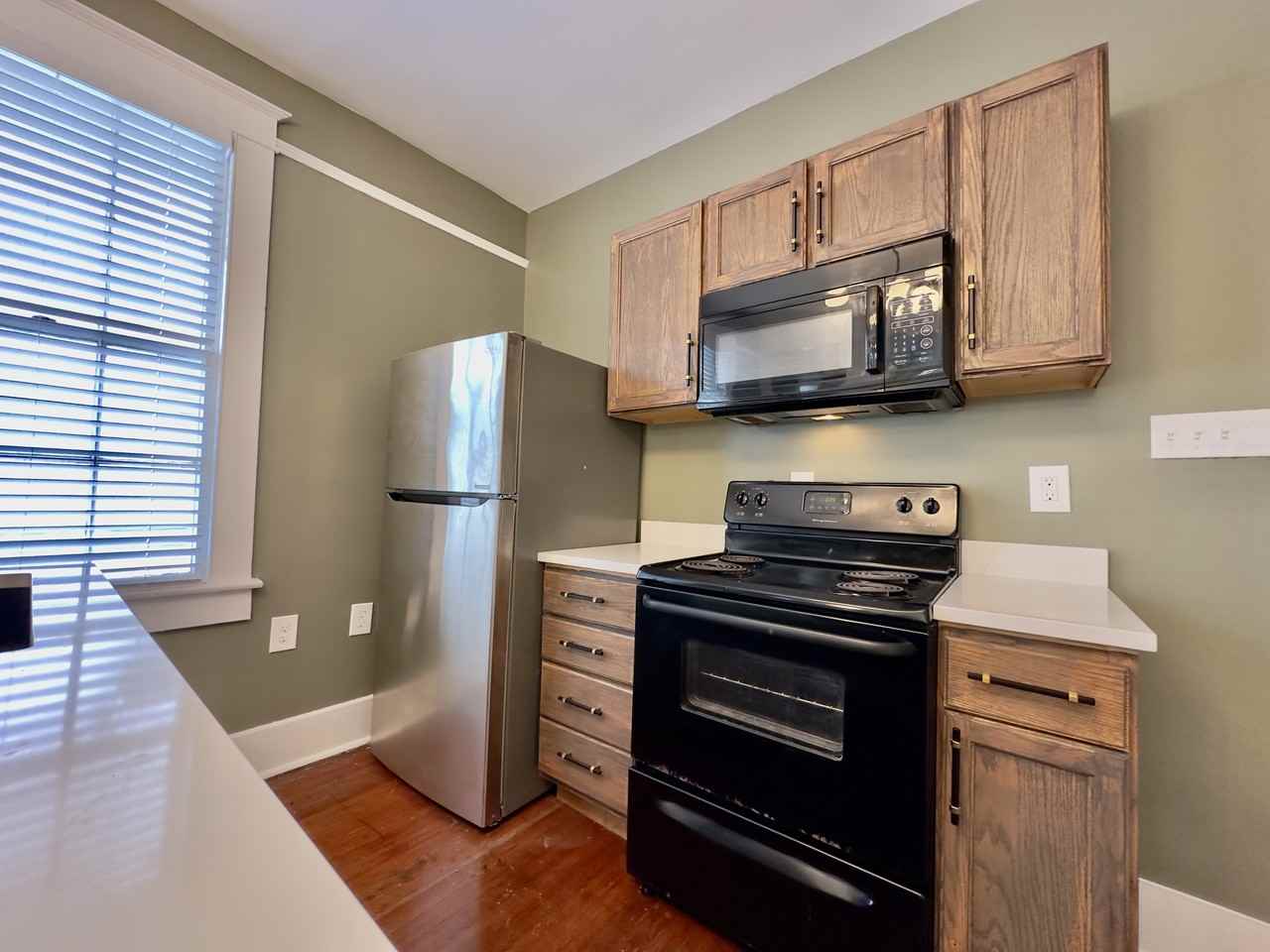 2626 Magazine St #1 - Photo 5 of 24