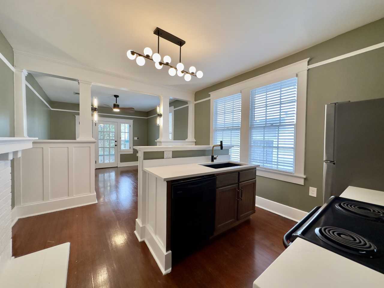 2626 Magazine St #1 - Photo 7 of 24