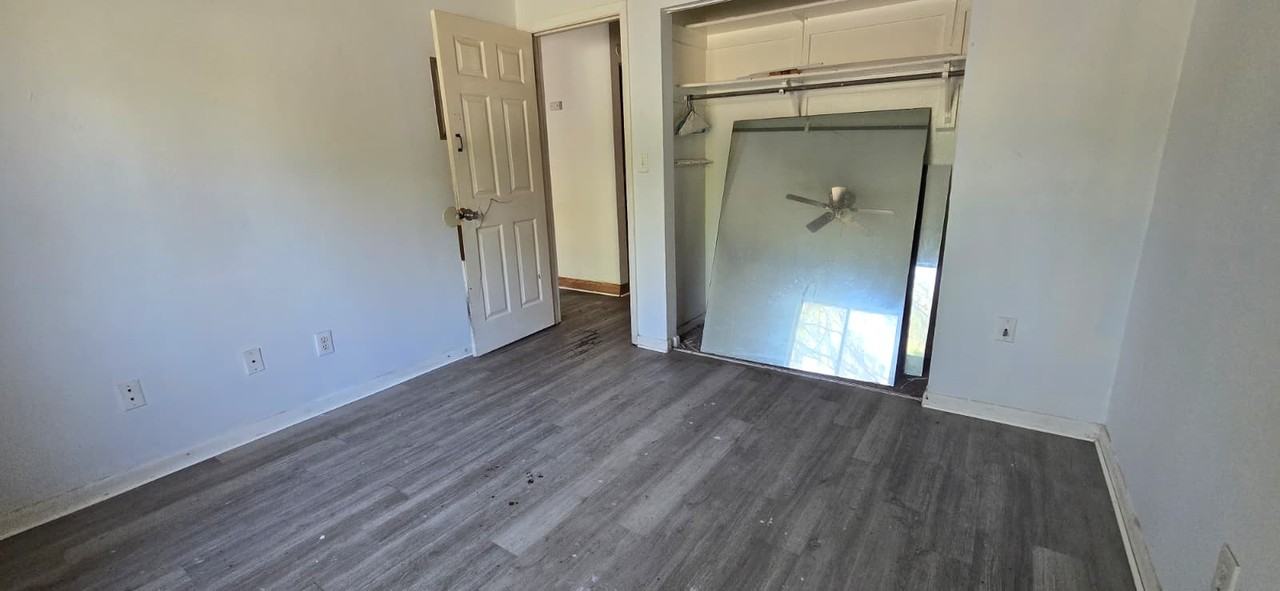 6110 Sw 10th Pl #1 - Photo 5 of 10