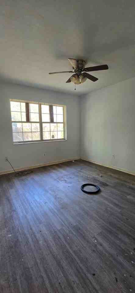 6110 Sw 10th Pl #1 - Photo 7 of 10