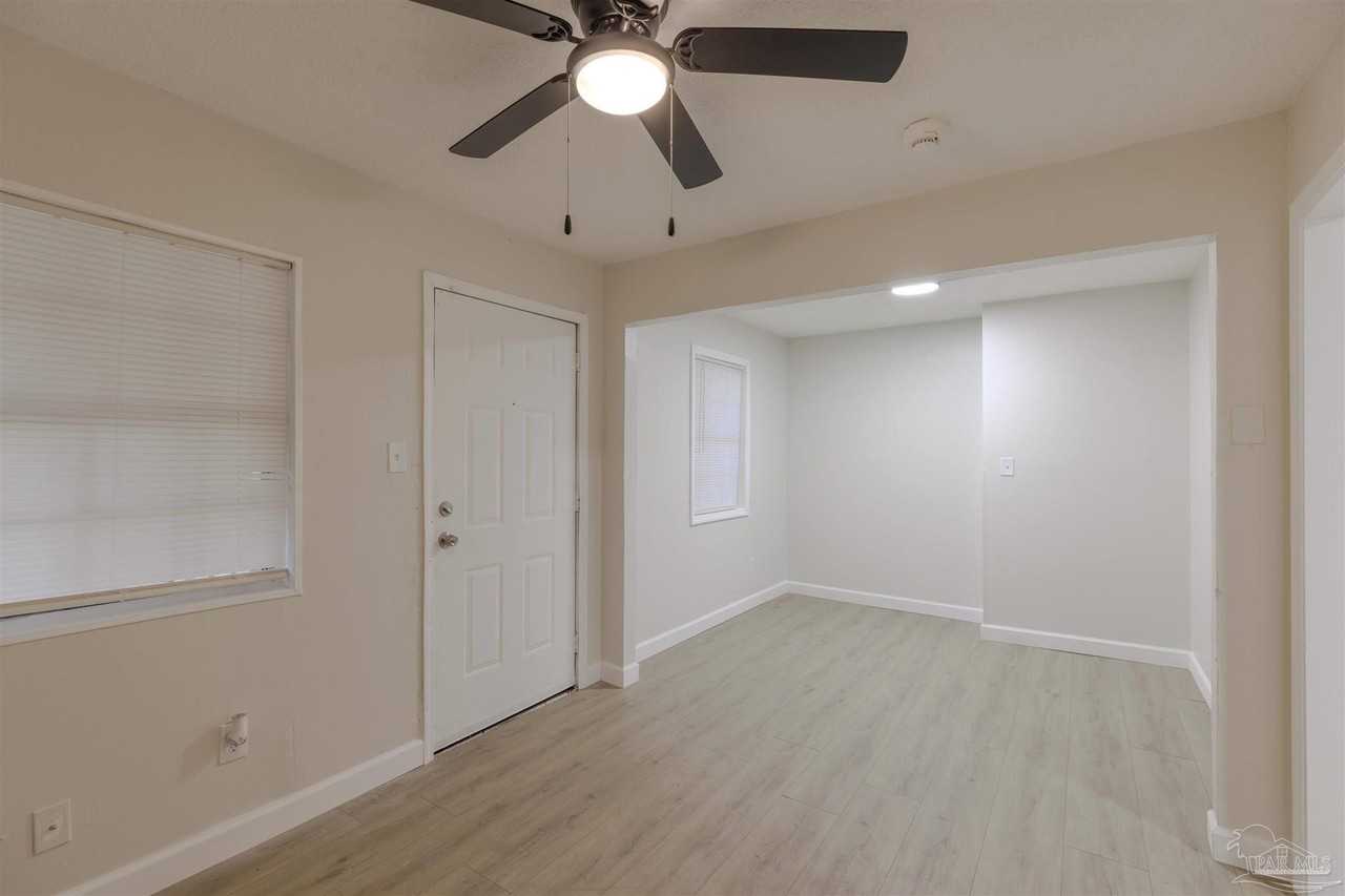 825 Booker Ave - Photo 4 of 21