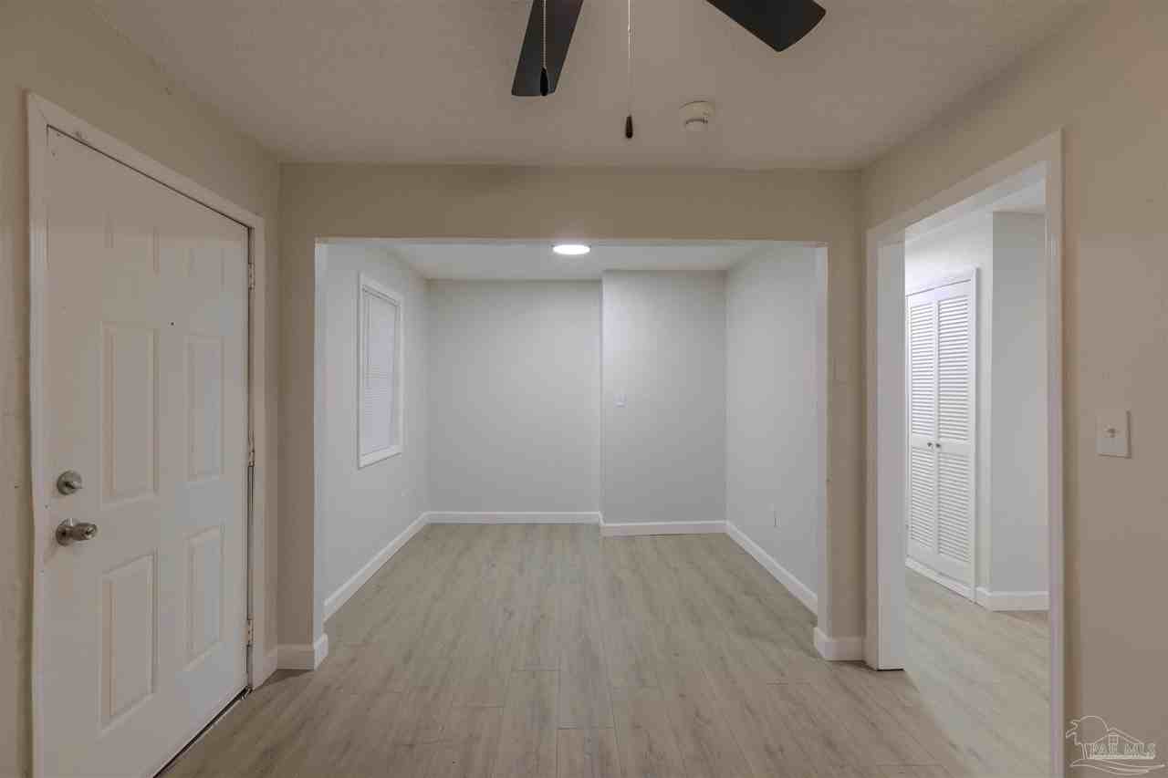 825 Booker Ave - Photo 5 of 21