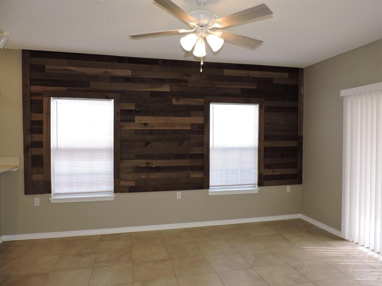 1489 Newcastle Way - Photo 5 of 28