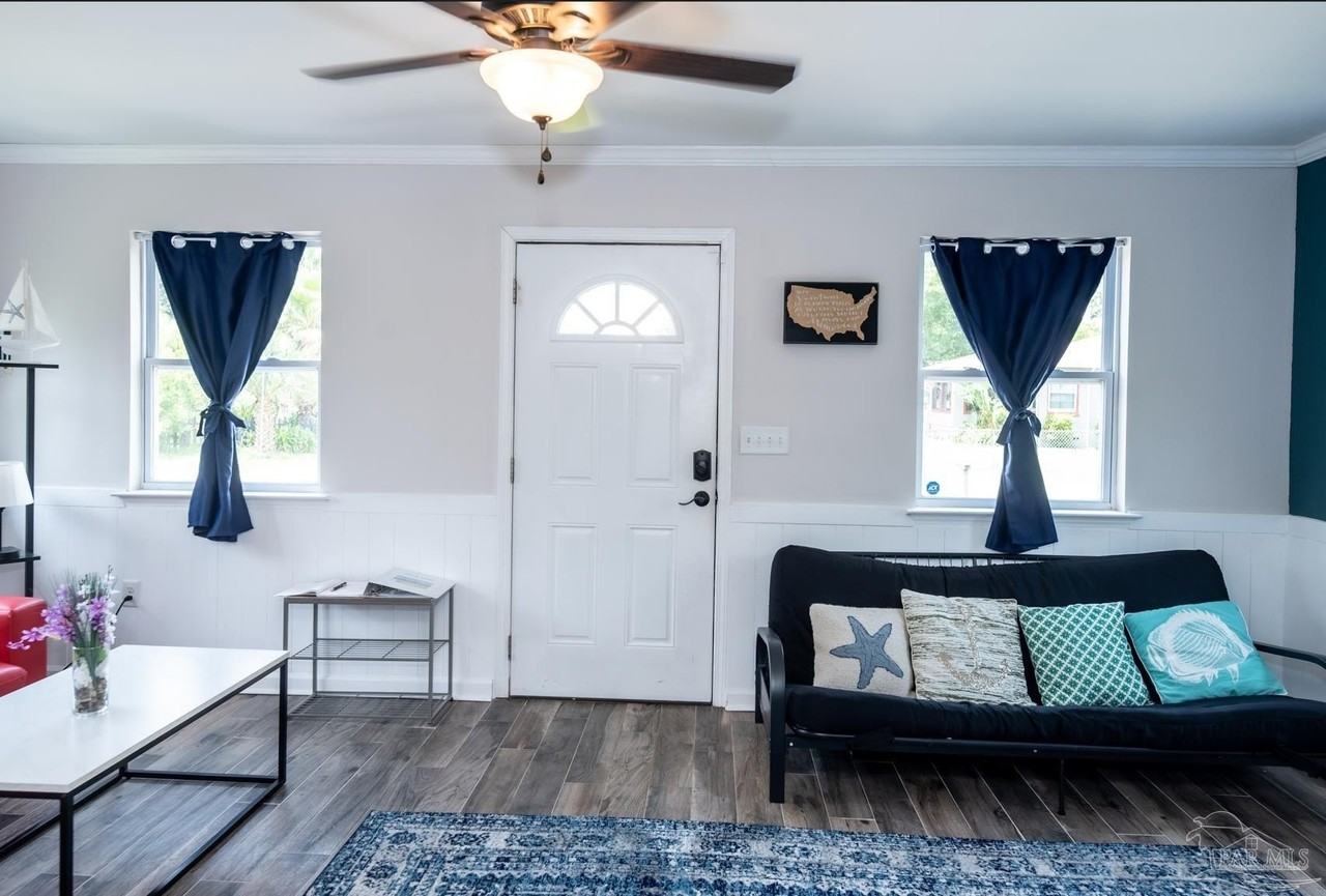 412 Labree Rd - Photo 5 of 16