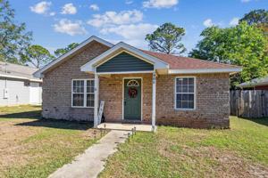 featured image of 906 Calhoun Ave