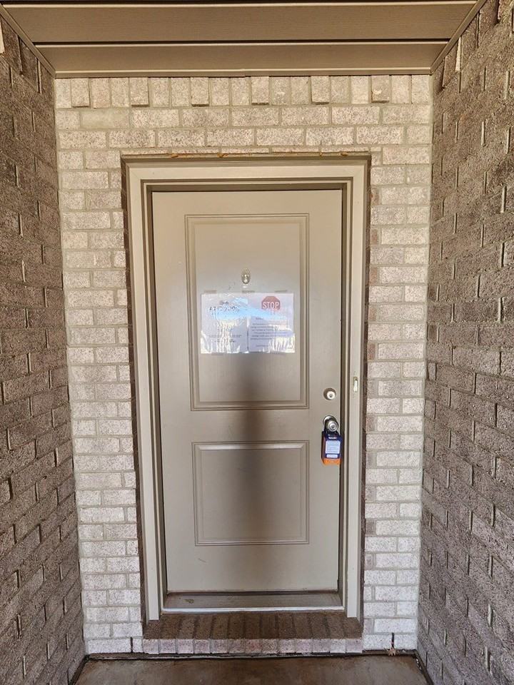 2702 Southwest St - Photo 2 of 29