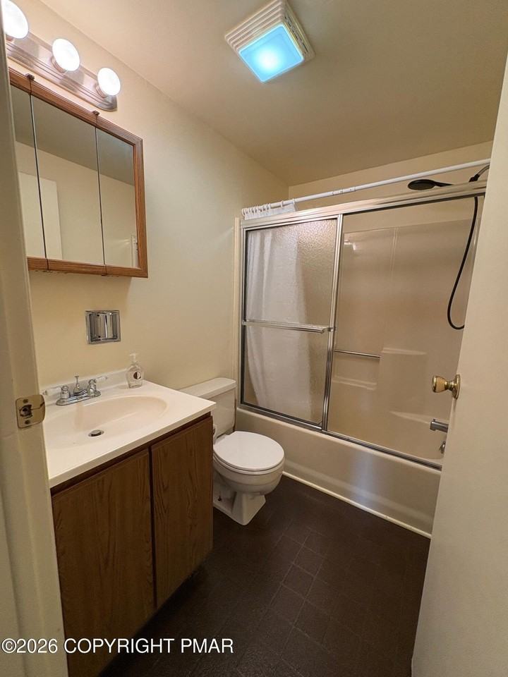 111 Lenox Ave Unit 3 - Photo 7 of 11