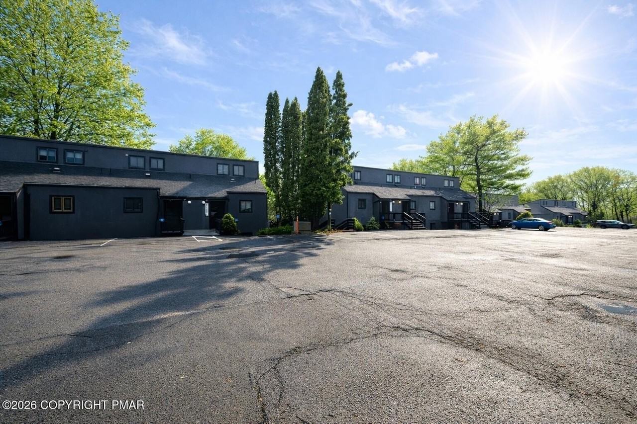 14 Middle Village Way - Photo 7 of 25