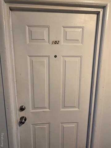 19131 Lahser Rd - Photo 5 of 17