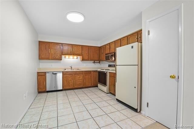 1225 Derby Rd - Photo 7 of 16