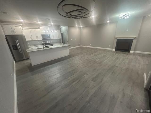 318 Grand River Ave - Photo 7 of 10