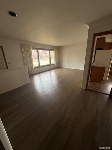 14483 Garden St - Photo 5 of 12