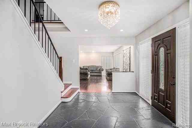 5622 Powder Horn Dr - Photo 2 of 26