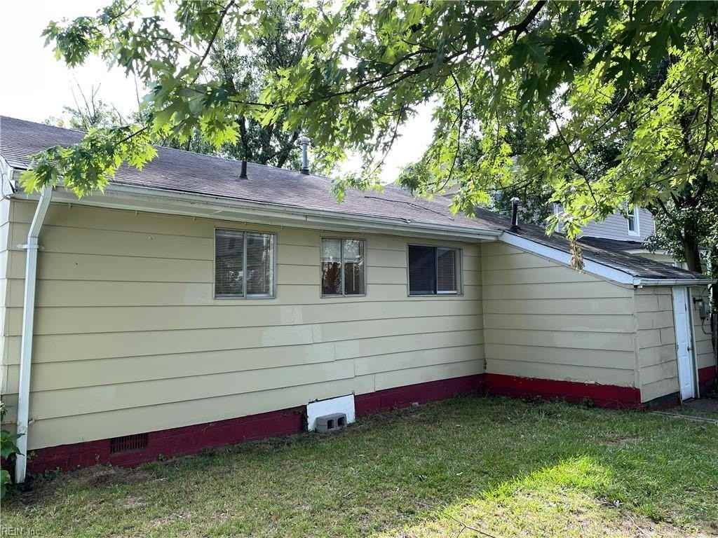 2405 Parish Ave - Photo 6 of 38