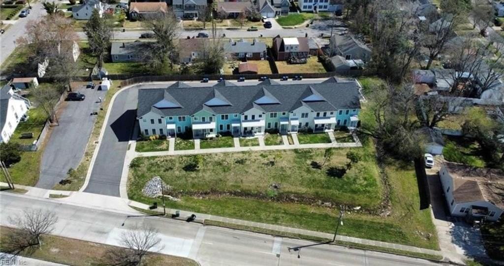 8226 Tidewater Dr - Photo 2 of 21