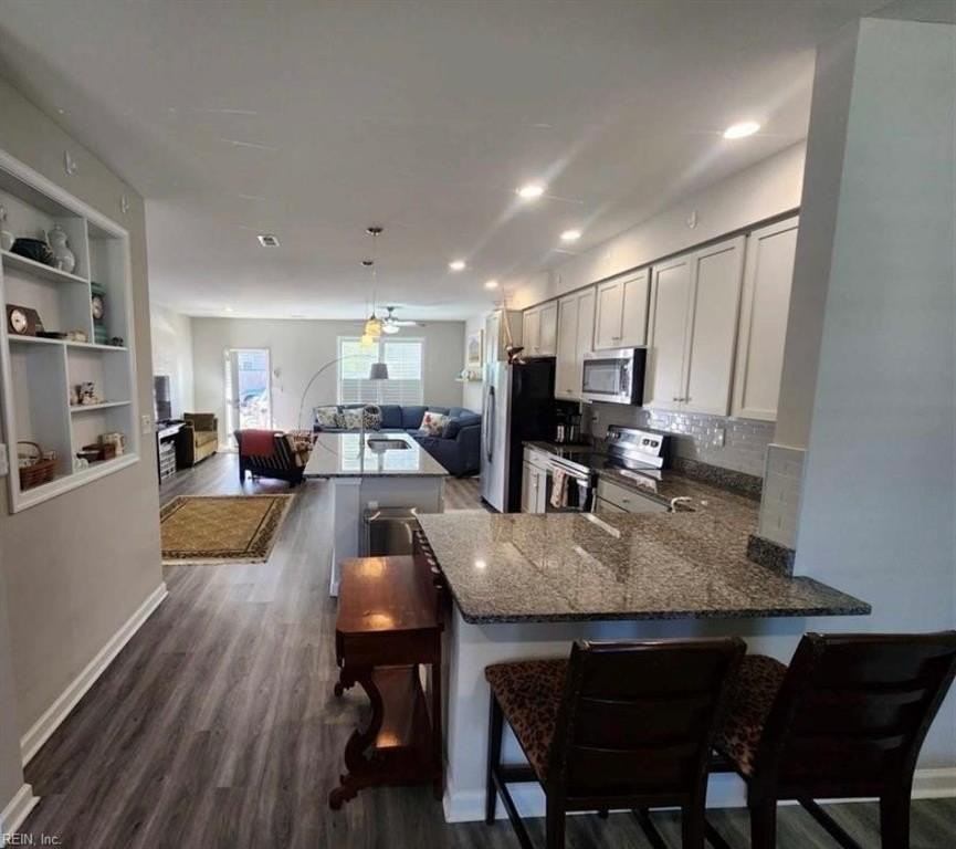 8226 Tidewater Dr - Photo 6 of 21