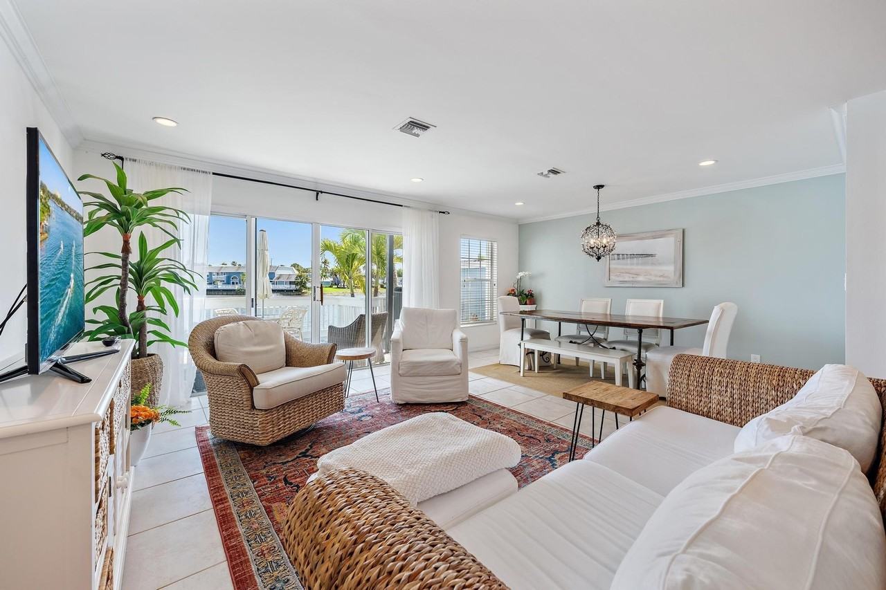 1217 Ocean Dunes Cir - Photo 6 of 36