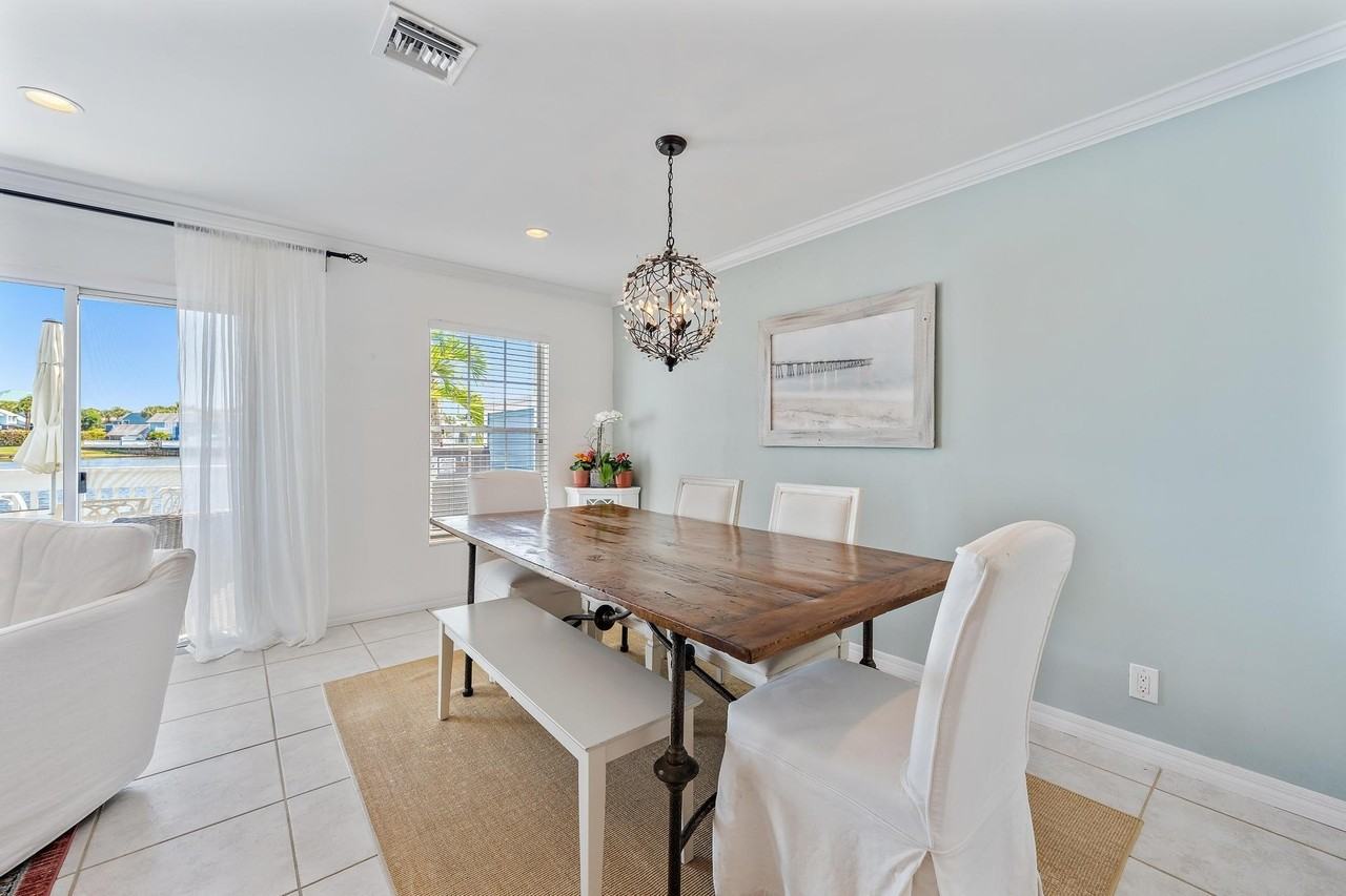 1217 Ocean Dunes Cir - Photo 7 of 36