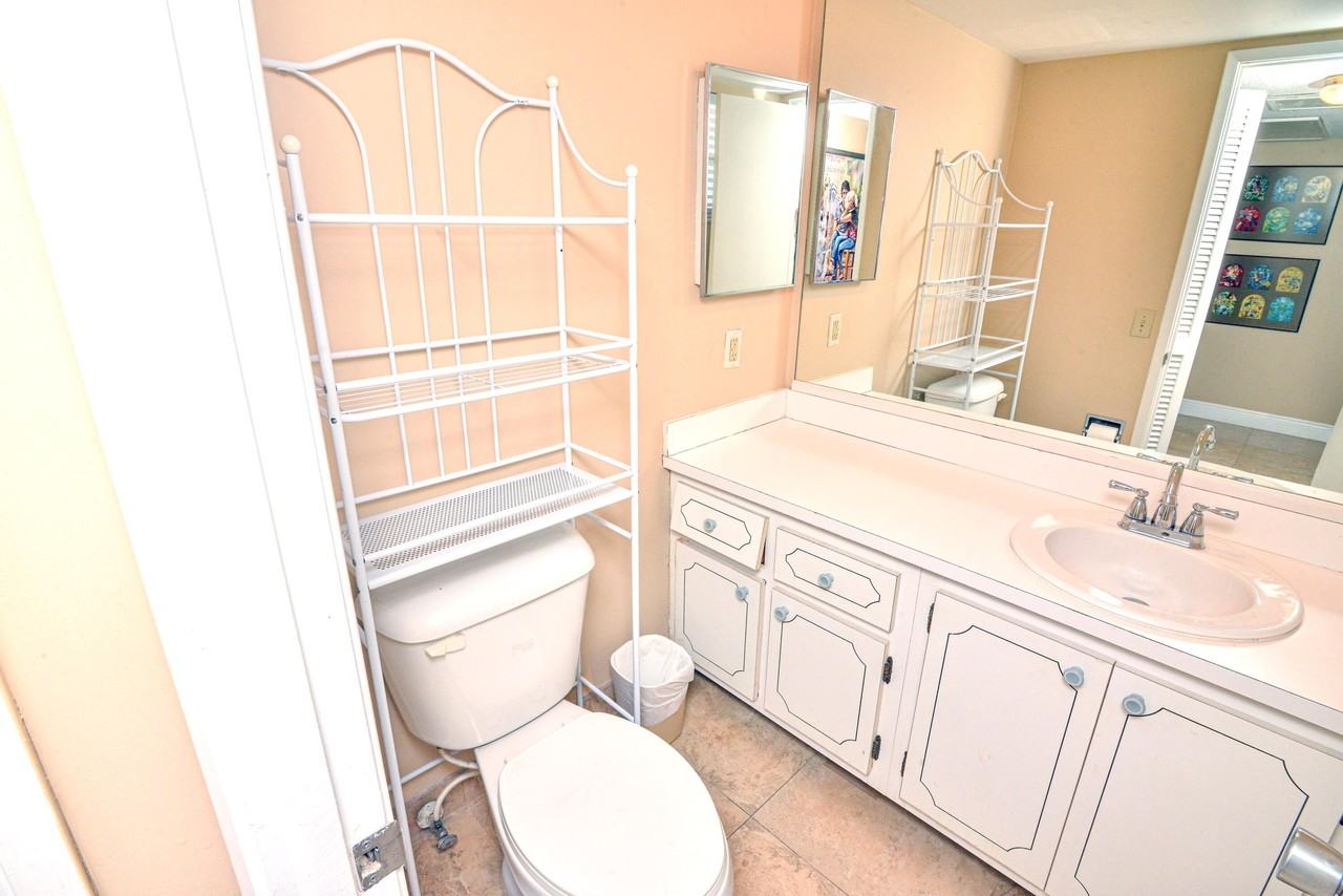 2661 S Course Dr Apt 707 - Photo 7 of 32