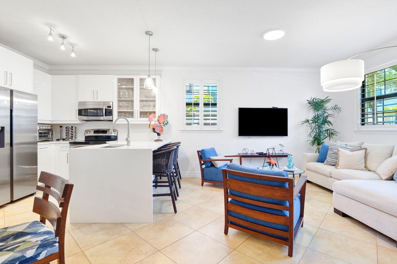 861 S Ocean Blvd - Photo 4 of 49