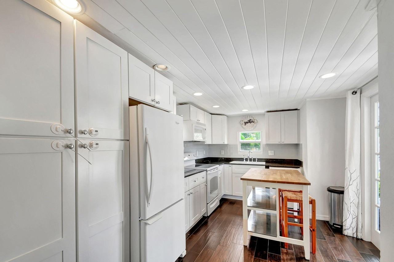 412 El Prado Unit 2 - Photo 2 of 17