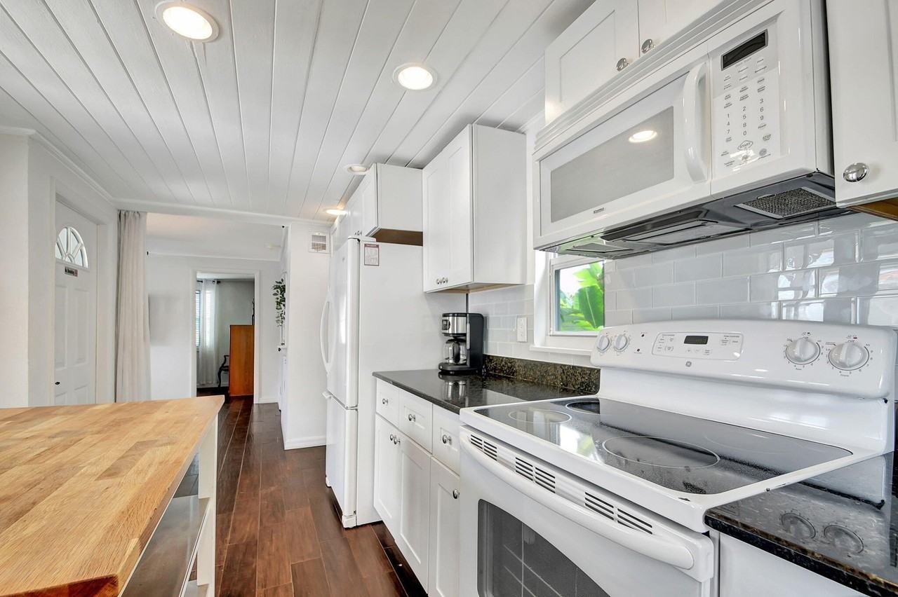 412 El Prado Unit 2 - Photo 3 of 17