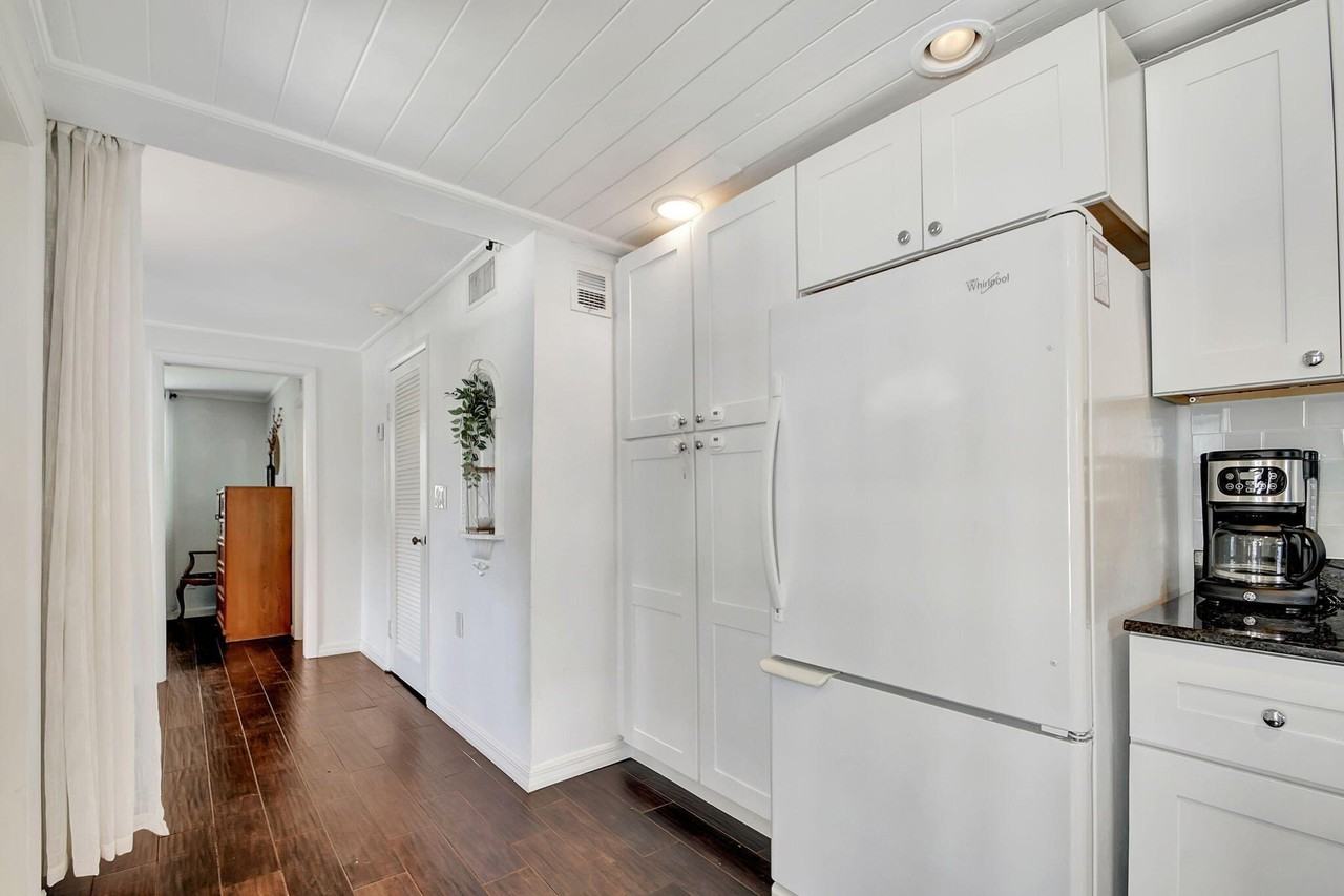 412 El Prado Unit 2 - Photo 6 of 17