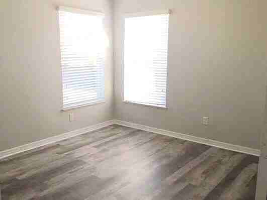 2367 Se Rock Springs Dr - Photo 7 of 11