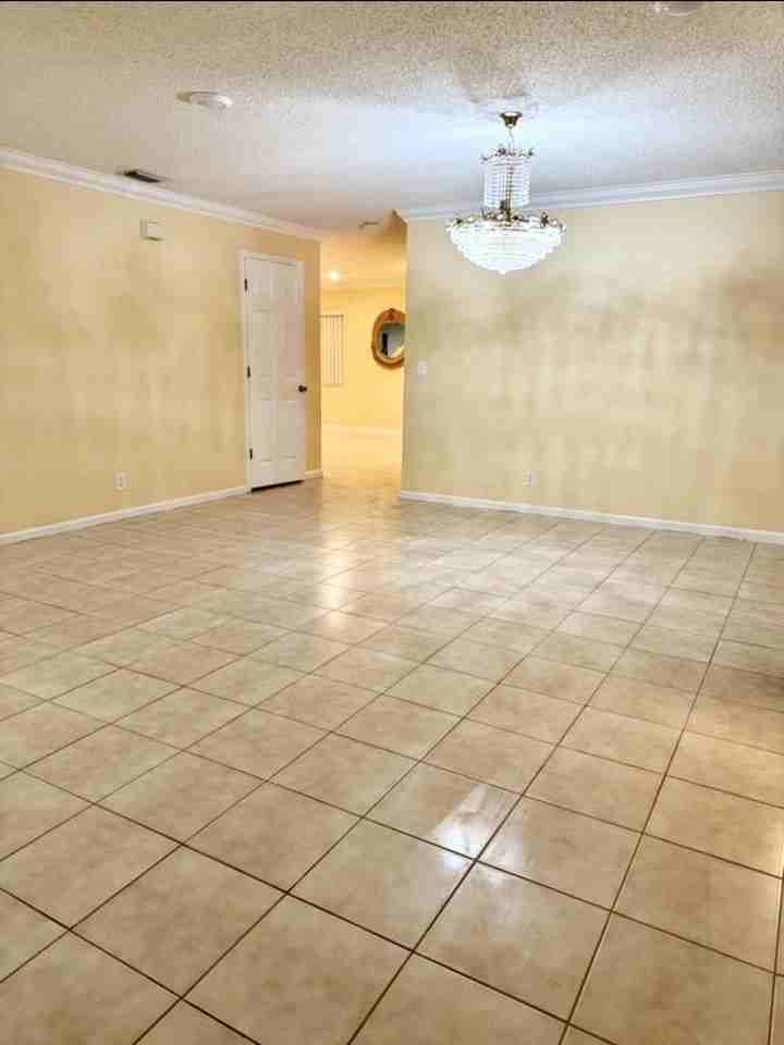 5357 Rivermill Ln - Photo 5 of 12