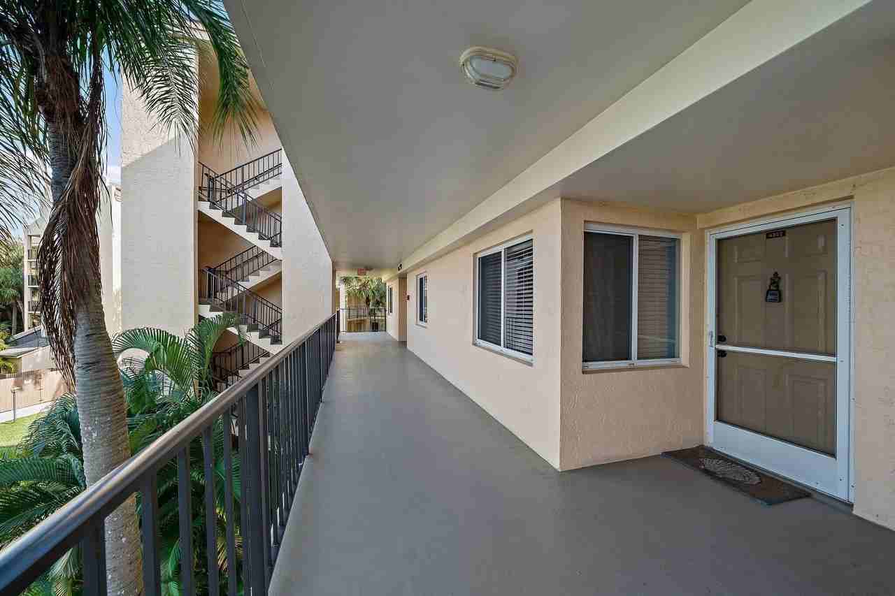 275 Palm Ave Apt A302 - Photo 3 of 50