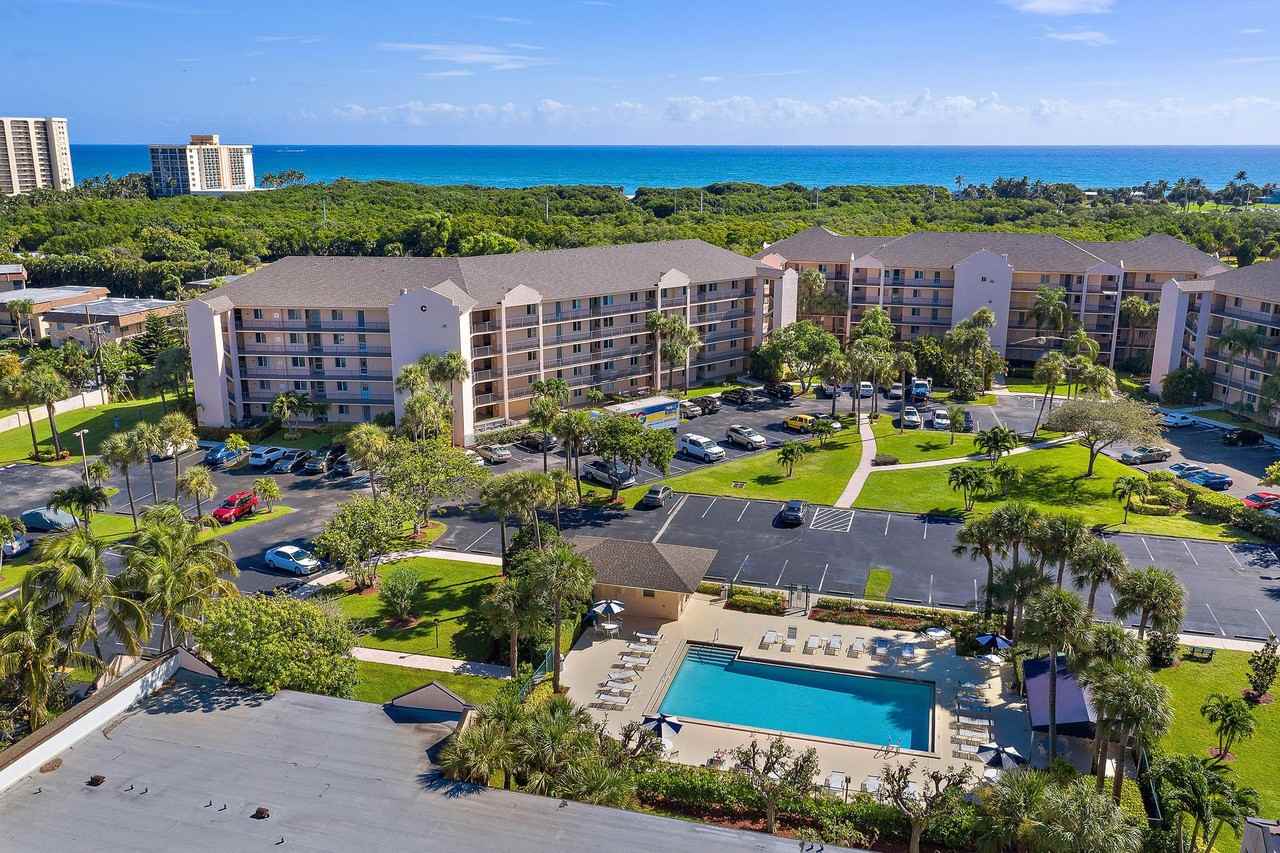 275 Palm Ave Apt C201 - Photo 2 of 24