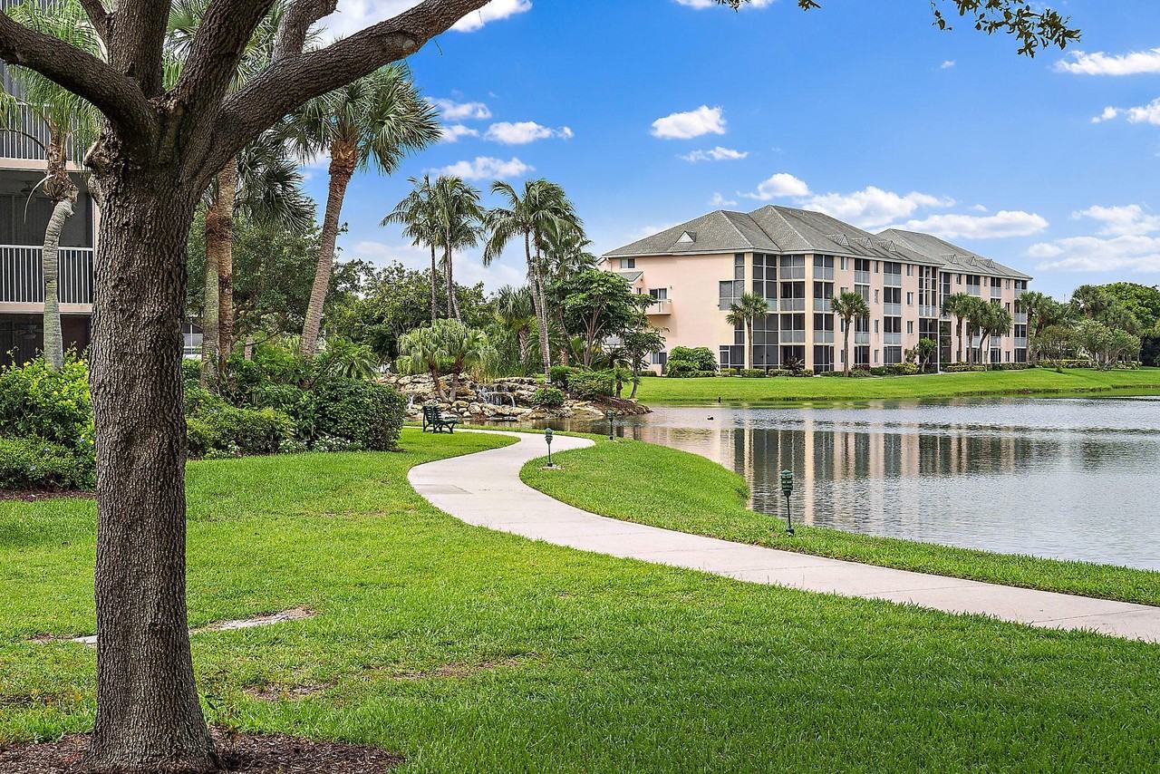 353 S Us Highway 1 Apt B102 - Photo 2 of 29