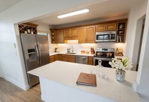 2741 Taft St Apt 403 - Photo 1 of 1