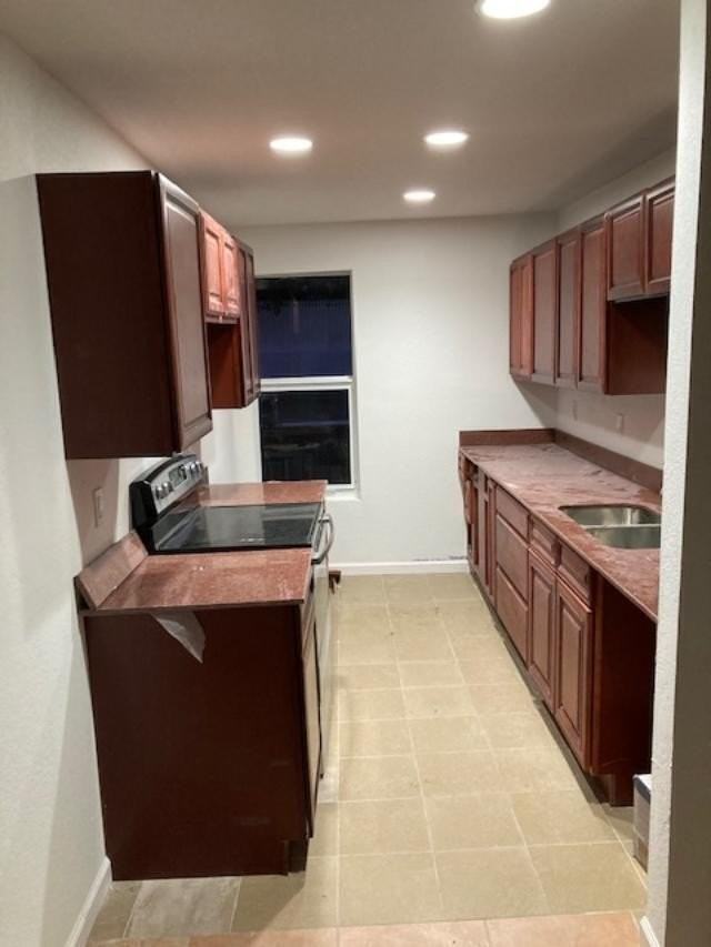 720 15th St - Photo 4 of 11