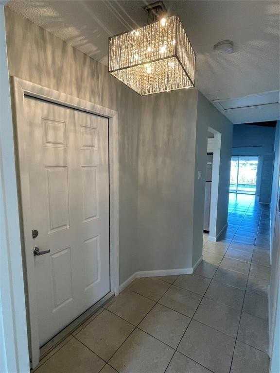 5420 Sw 25th Ave Unit 1-2 - Photo 4 of 14