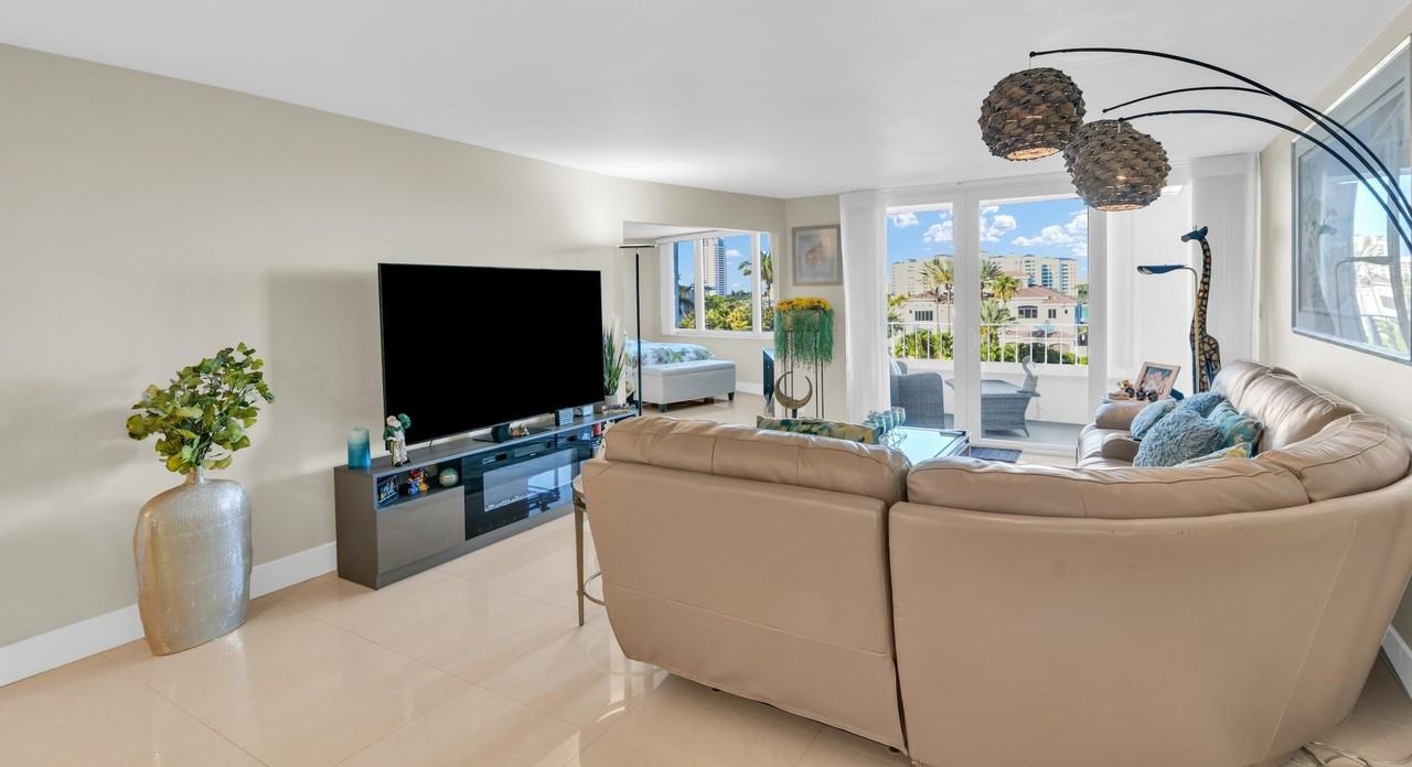 500 S Ocean Blvd Apt 309 - Photo 2 of 50