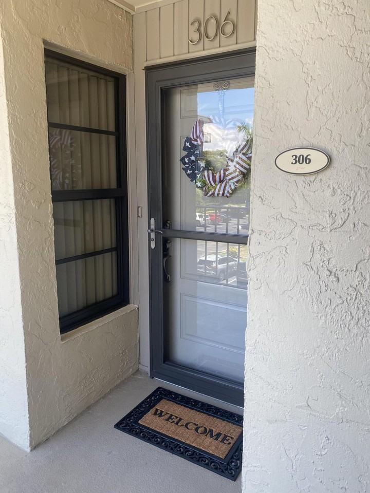 18 Royal Palm Way #306 - Photo 2 of 39