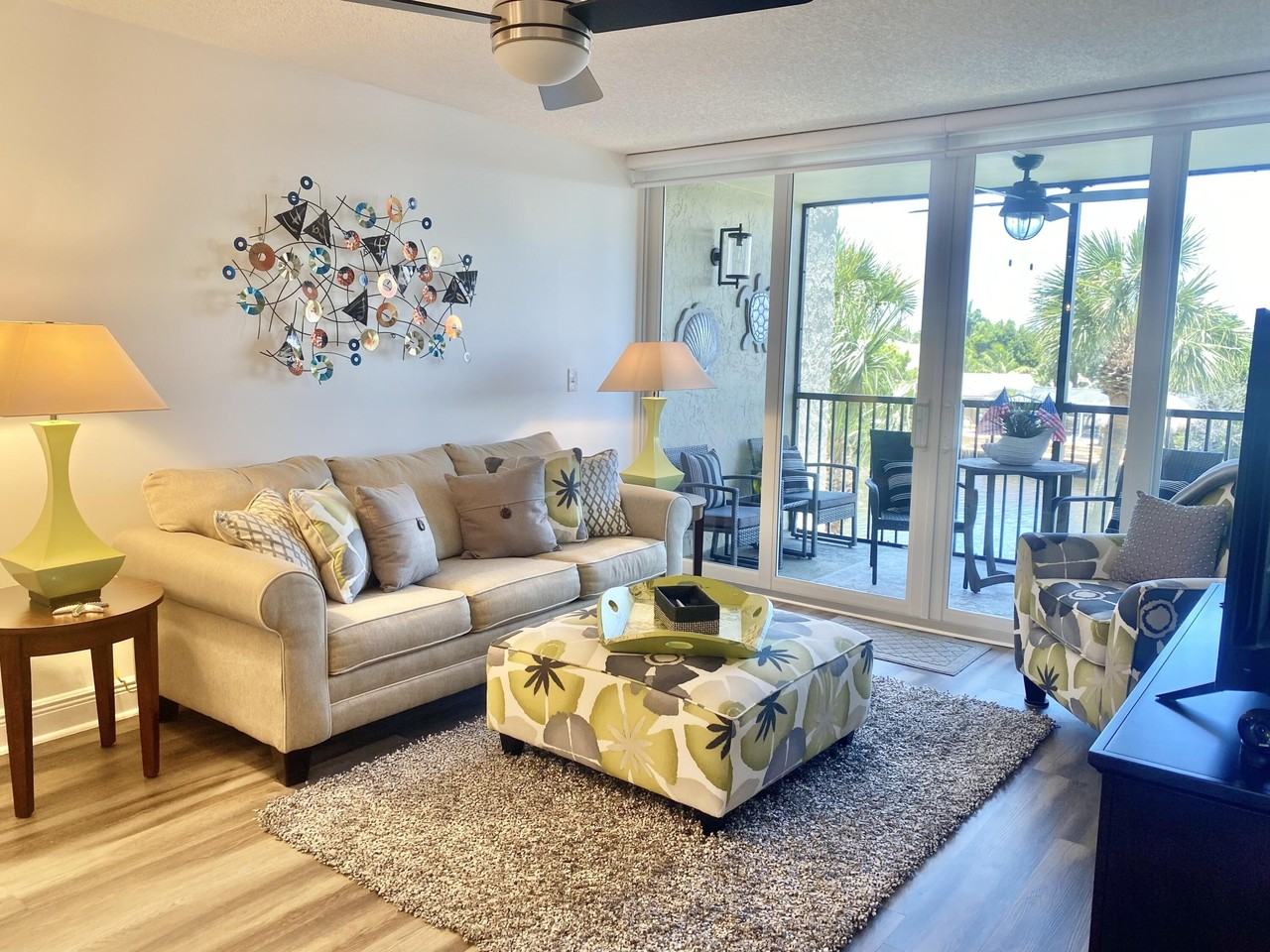 18 Royal Palm Way #306 - Photo 4 of 39