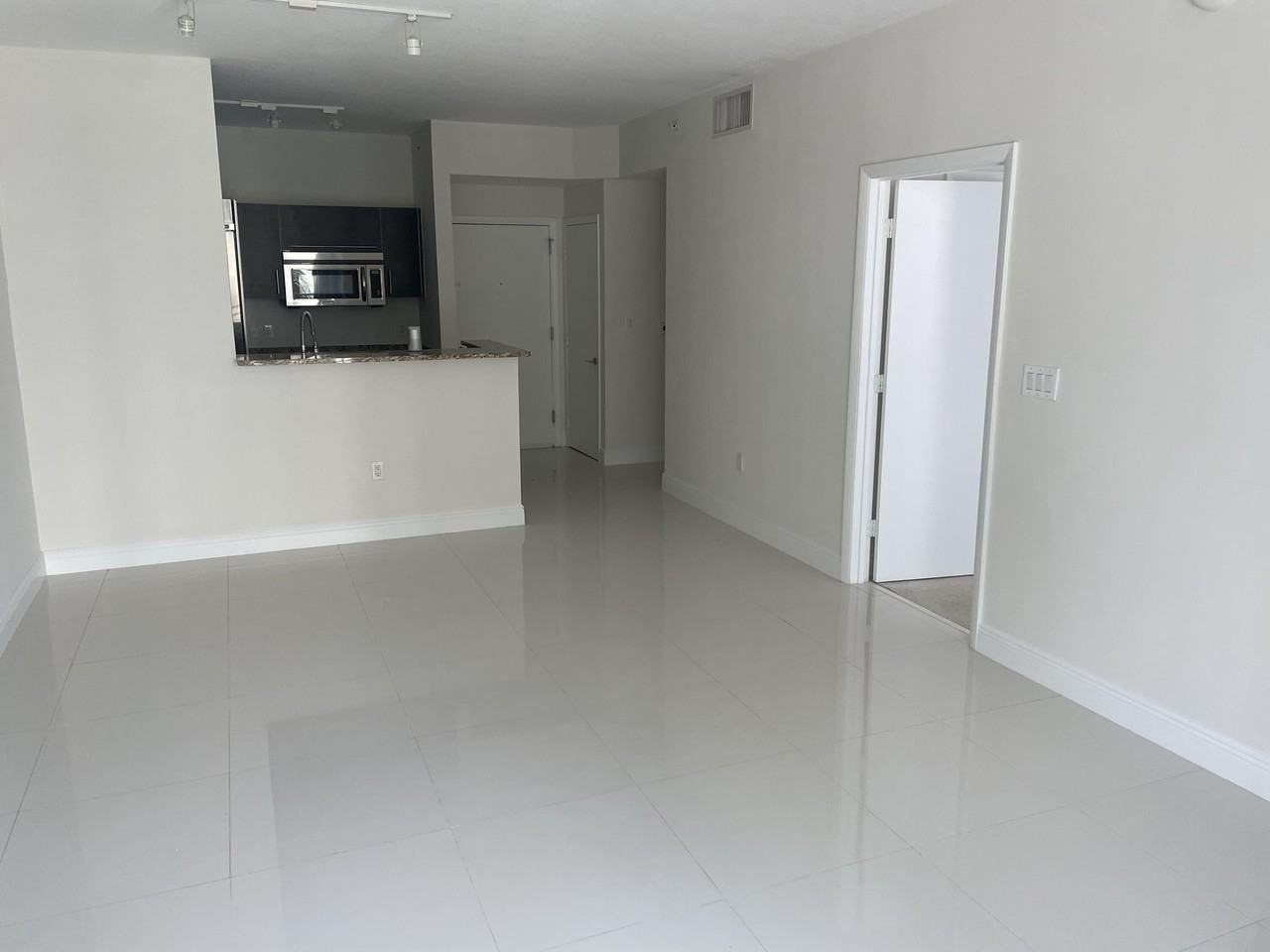 550 Okeechobee Blvd Apt 418 - Photo 2 of 15