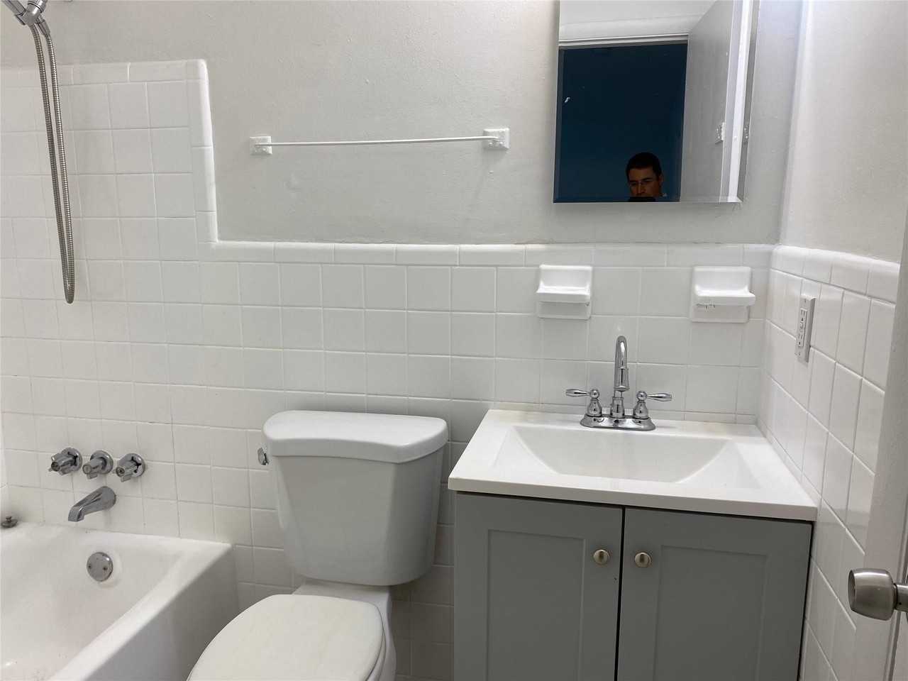 316 Sw 15th St #3 - Photo 6 of 14