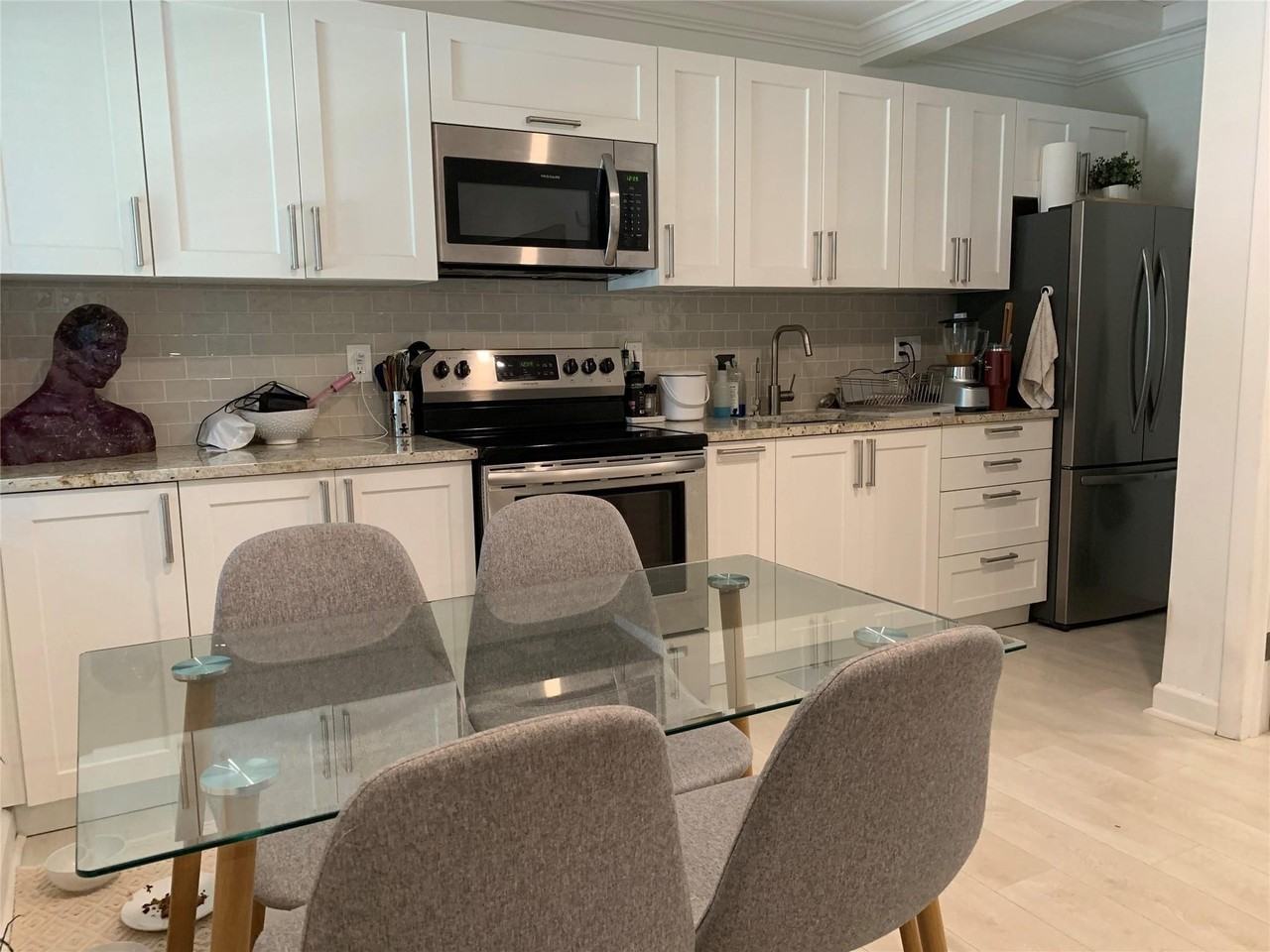 801 Sw 10th St Unit 2 - Photo 4 of 33